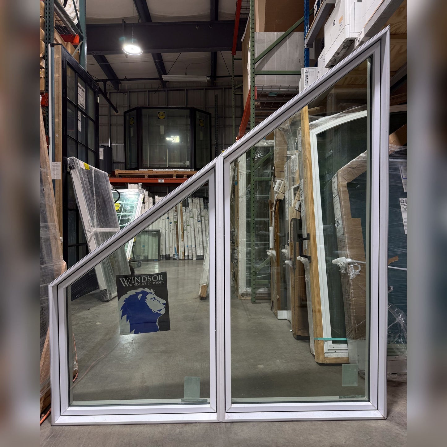 Pella® Lifestyle Trapezoid Window 60 x 70.5 - Clark Listings