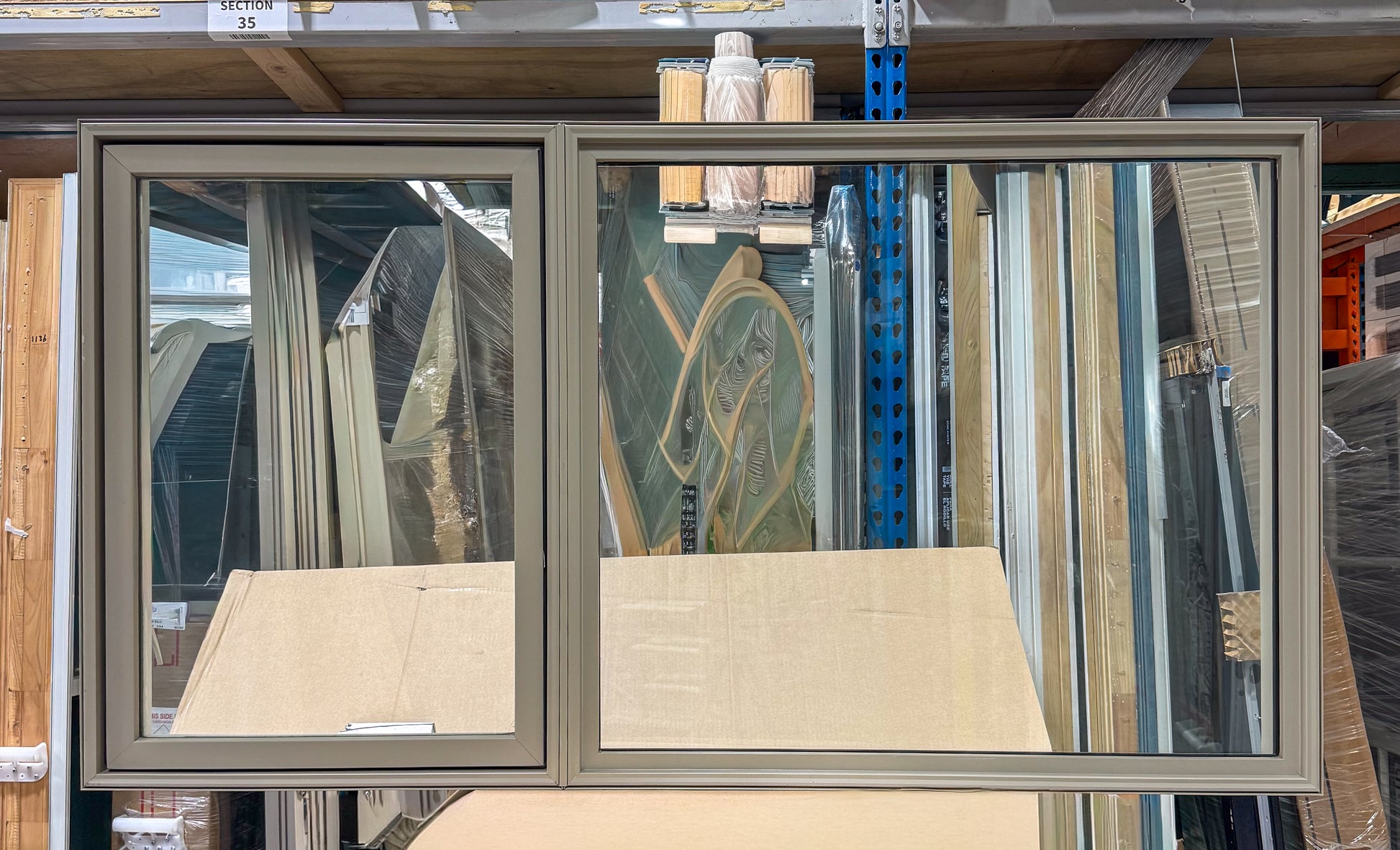 Pella® Lifestyle Casement Window 59 x 32 - Clark Listings