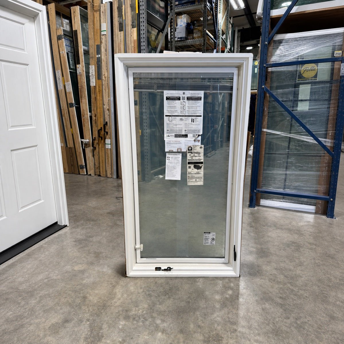 Pella® Lifestyle Casement w/ Blinds Window 29 x 53 - Clark Deals LLC