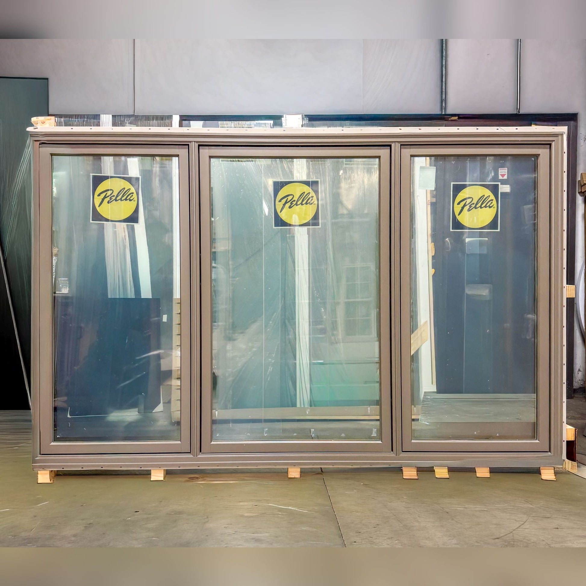 Pella® Reserve Casement 3 - Wide Window 95 x 58.25 - Clark Listings