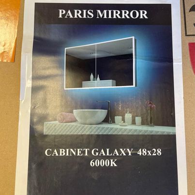New Paris Medicine Cabinet With 6000k LED Mirror (Chipped Corner)