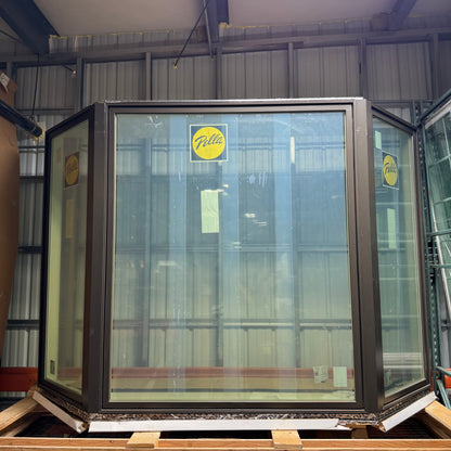Pella® Lifestyle Bay 3-Wide Window 106.67 x 72